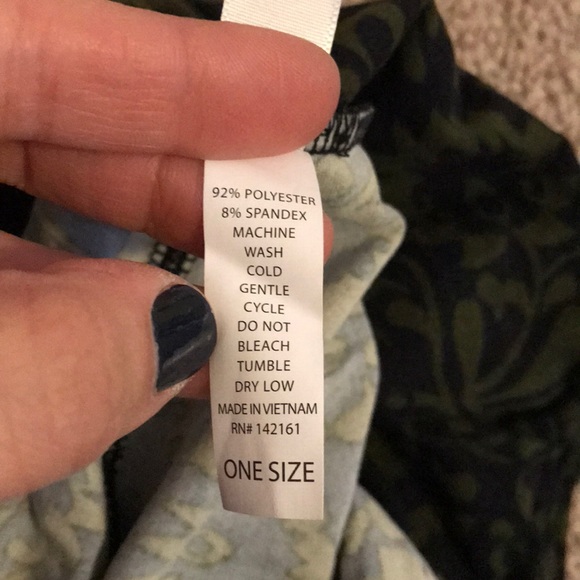 LuLaRoe One Size Leggings - Picture 3 of 4
